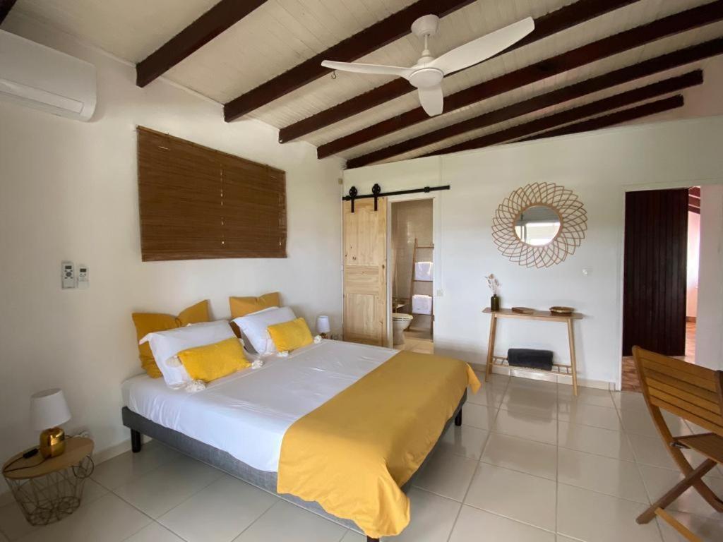 Notre Vie La Bed & Breakfast เลอ โฮแบร์ ภายนอก รูปภาพ