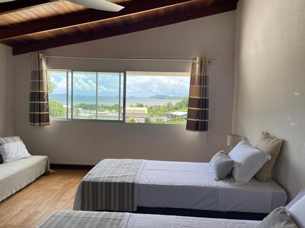 Notre Vie La Bed & Breakfast เลอ โฮแบร์ ภายนอก รูปภาพ