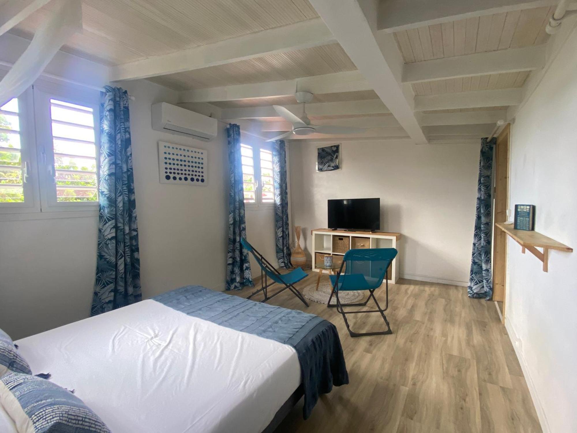 Notre Vie La Bed & Breakfast เลอ โฮแบร์ ภายนอก รูปภาพ