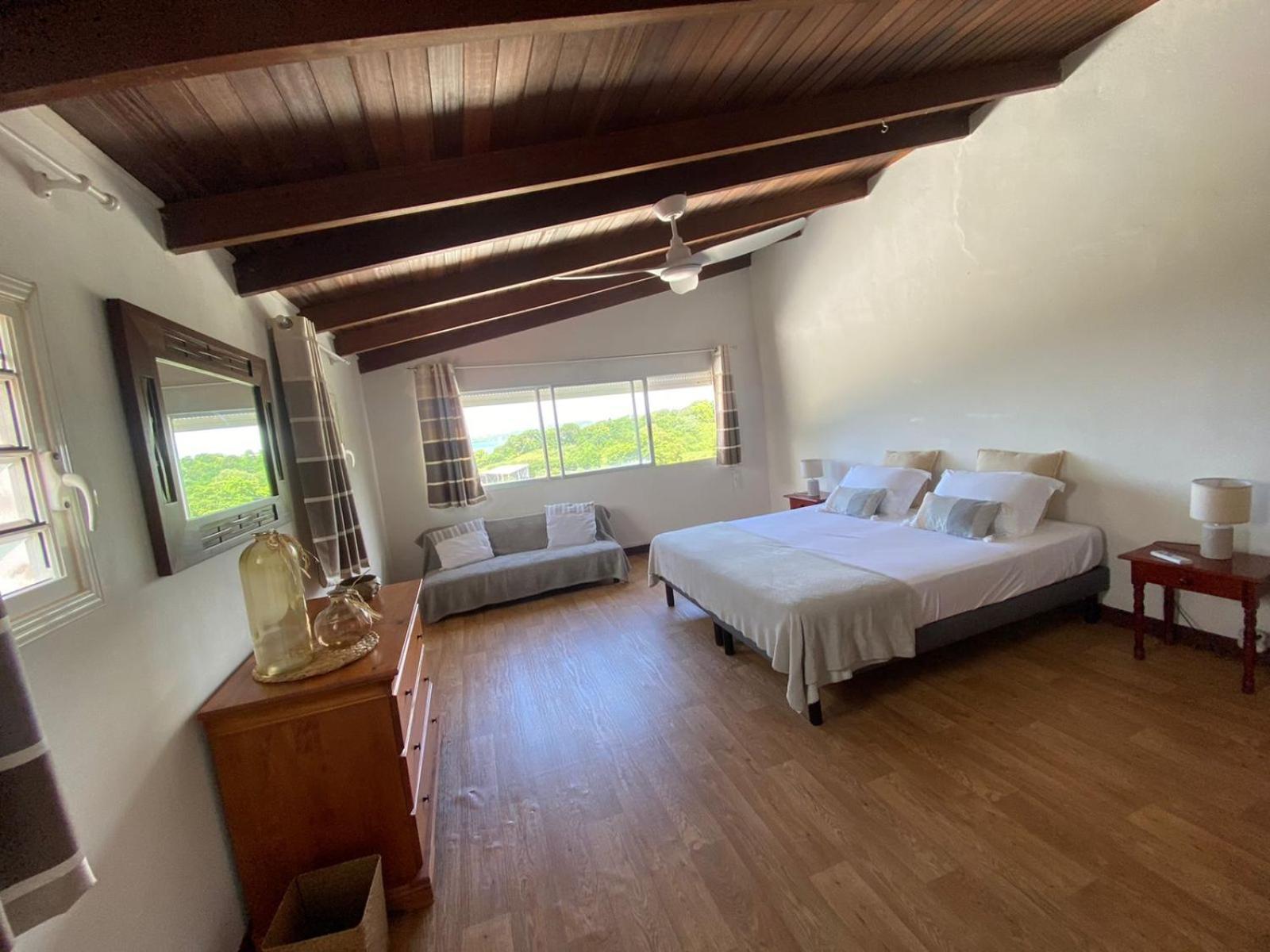 Notre Vie La Bed & Breakfast เลอ โฮแบร์ ภายนอก รูปภาพ